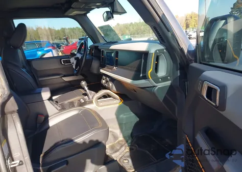 2022 Ford Bronco Badlands z USA, uszkodzony, nr VIN 1FMEE5DH3NLB02995